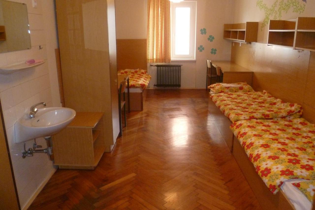 Hostel Tabor Laibach Zimmer foto
